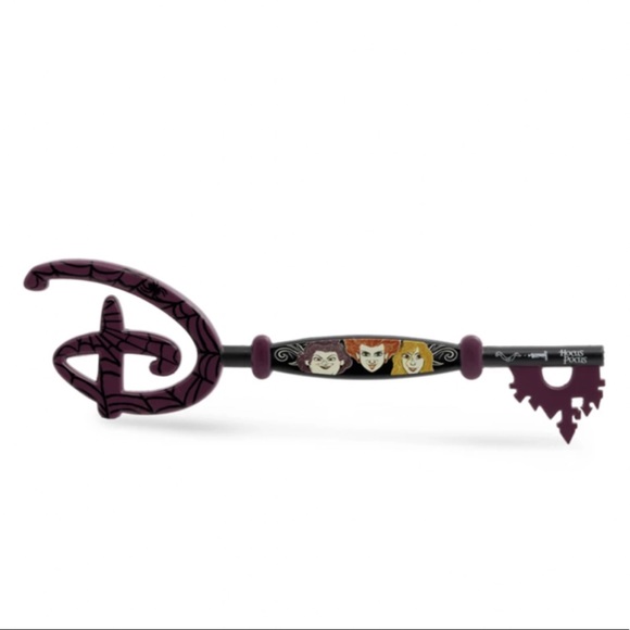 Hocus Pocus Collectible Key Set - Picture 3 of 7
